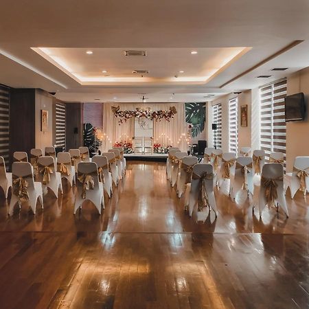 Truntum Padang Hotel Ngoại thất bức ảnh
