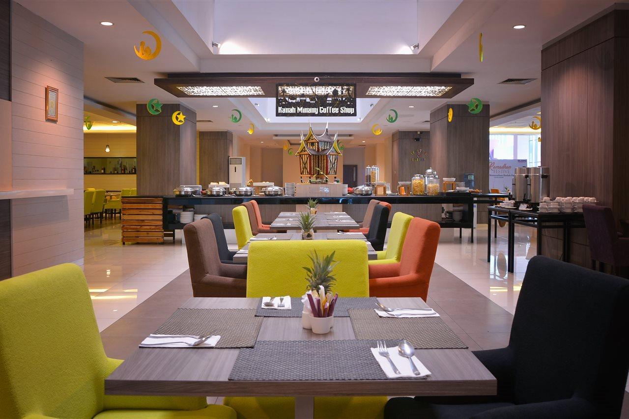 Truntum Padang Hotel Ngoại thất bức ảnh