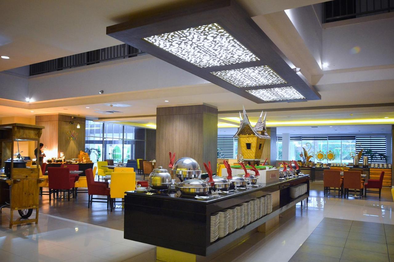 Truntum Padang Hotel Ngoại thất bức ảnh