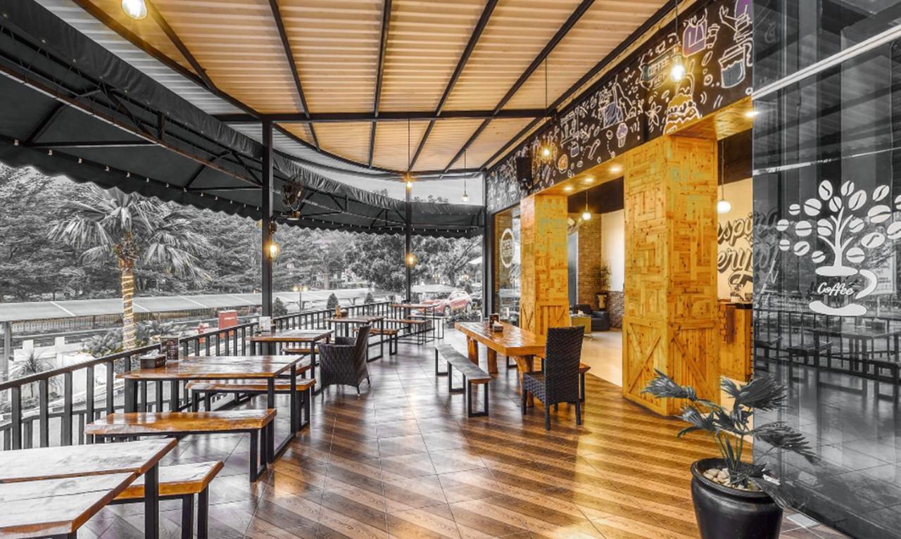 Truntum Padang Hotel Ngoại thất bức ảnh