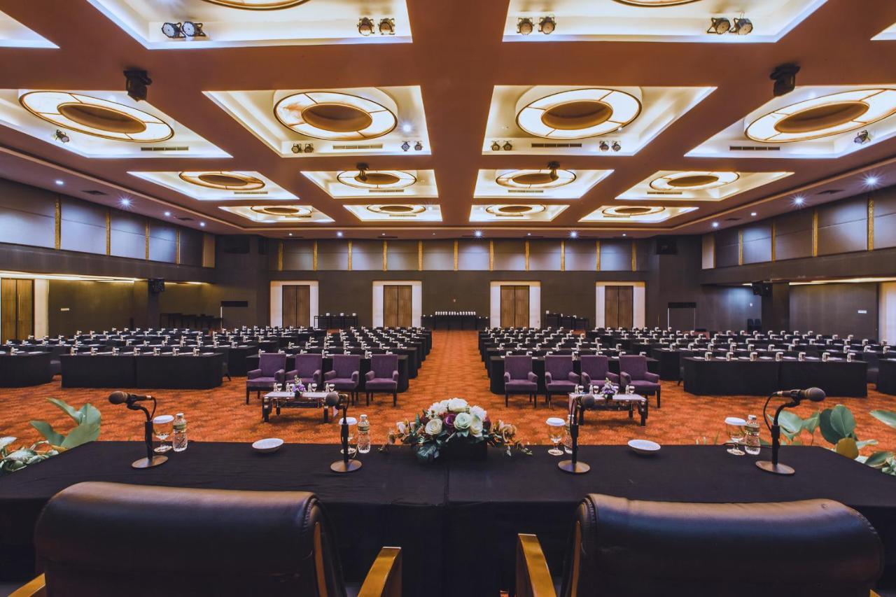 Truntum Padang Hotel Ngoại thất bức ảnh