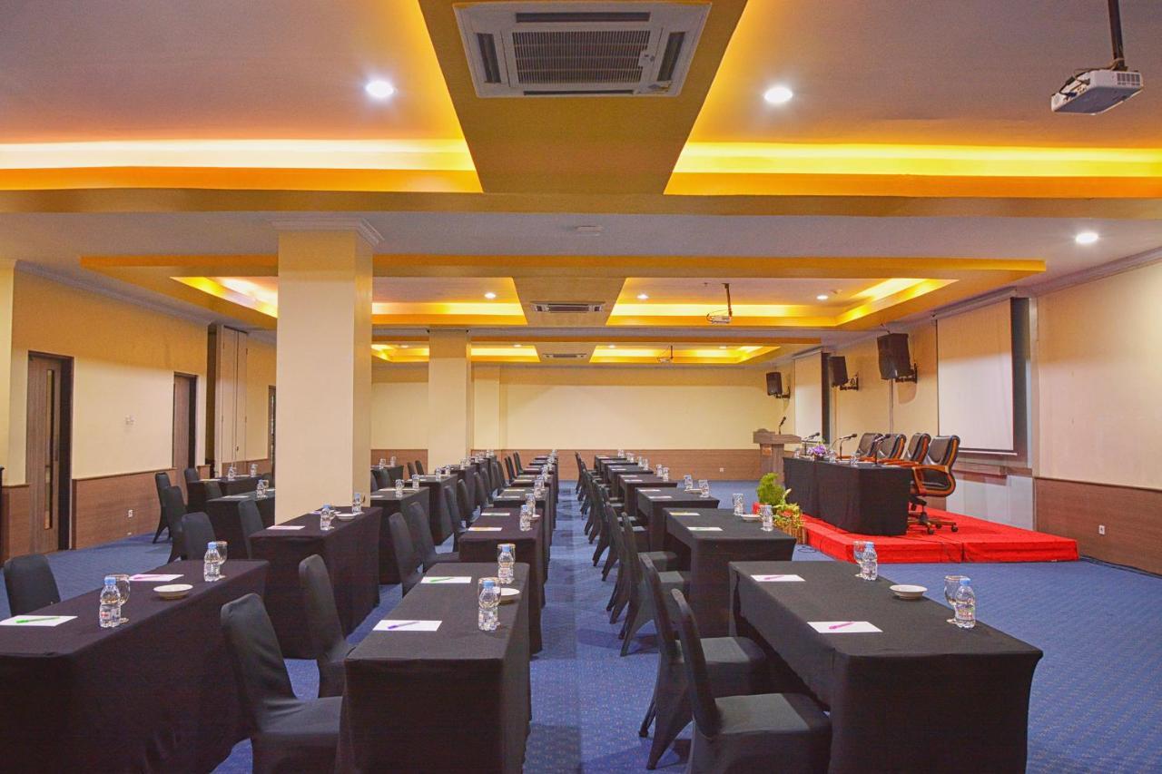 Truntum Padang Hotel Ngoại thất bức ảnh