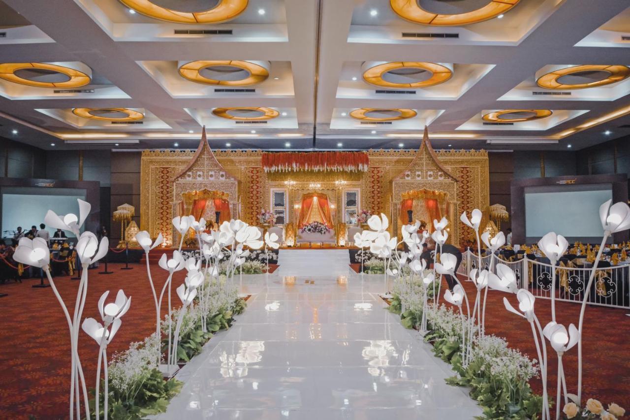Truntum Padang Hotel Ngoại thất bức ảnh