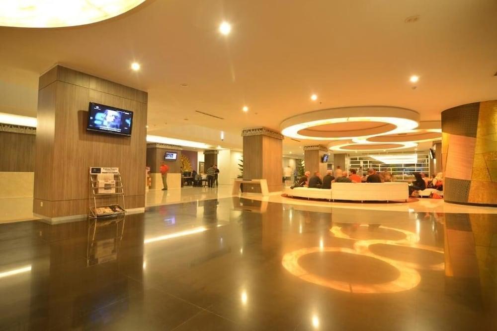 Truntum Padang Hotel Ngoại thất bức ảnh