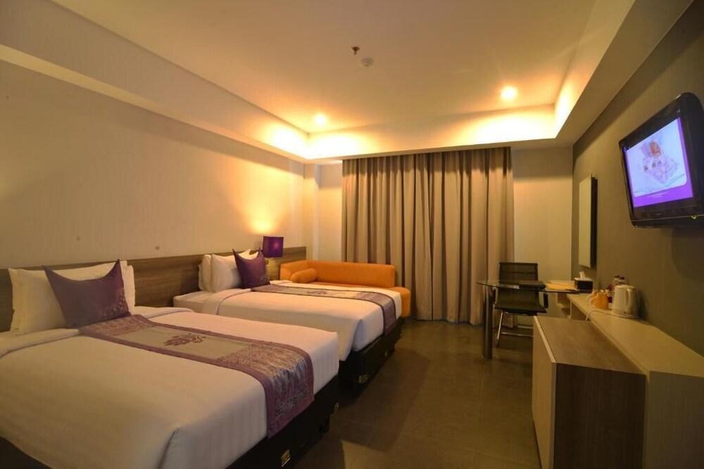 Truntum Padang Hotel Ngoại thất bức ảnh